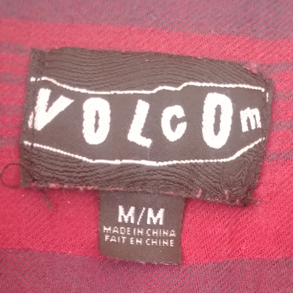Volcom button shirt - Picture 2 of 3